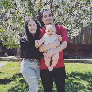 Meet your Posher, Ona